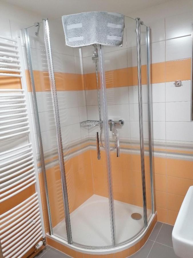 Apartmany Na Namesti Boží Dar Eksteriør billede