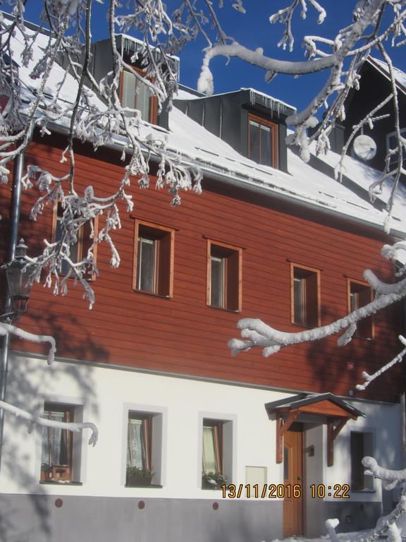 Apartmany Na Namesti Boží Dar Eksteriør billede