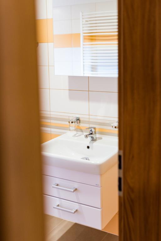 Apartmany Na Namesti Boží Dar Eksteriør billede
